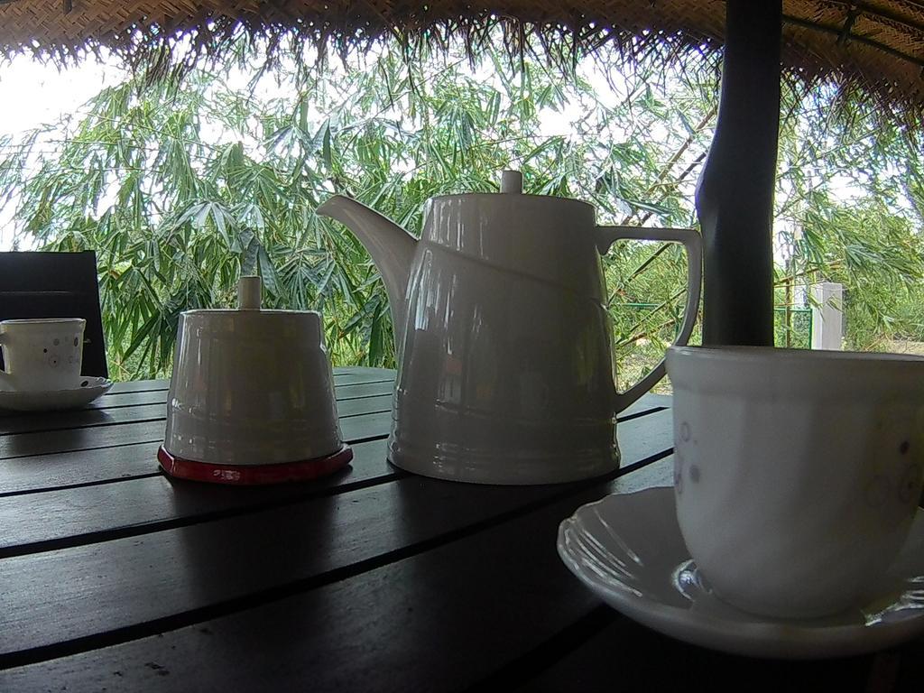 Chillenjoy Cabanas & Restaurant Tangalle Exterior foto